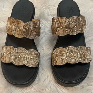 Skechers Gold Spiral Sandals, also referred  to as the Rumble On - Circle City 9